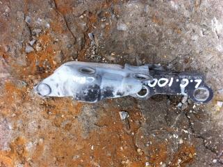 Петли крепление капота Toyota Land Cruiser