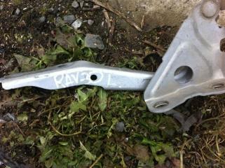 Петли крепление капота Toyota rav4