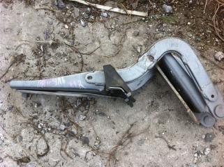 Петли крепление капота Nissan PATROL