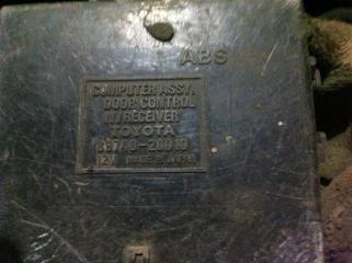 Блок управления дверьми Toyota Corona Premio