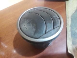 Дефлектор. Регулятор воздушного потока Mazda контрактная Дефлектор. Регулятор воздушного потока Mazda