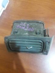 Дефлектор. Регулятор воздушного потока Toyota Premio 2003 контрактная Дефлектор. Регулятор воздушного потока Toyota Premio 2003