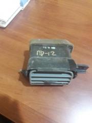 Дефлектор. Регулятор воздушного потока Nissan Primera 2003 контрактная Дефлектор. Регулятор воздушного потока Nissan Primera 2003