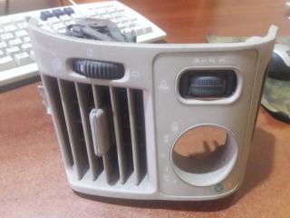 Дефлектор. Регулятор воздушного потока Mercedes-Benz E240 1998 Б/У Дефлектор. Регулятор воздушного потока Mercedes-Benz E240 1998