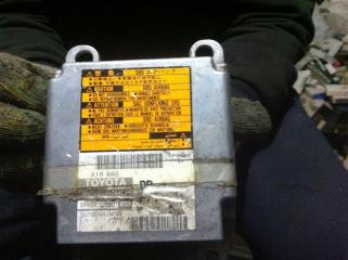 Блок управления airbag Toyota NOAH Б/У Блок управления airbag Toyota NOAH