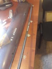 Фото запчасти молдинг стекла задний правый Daihatsu Pyzar Б/У запчасть Запчасть молдинг стекла задний правый Daihatsu Pyzar