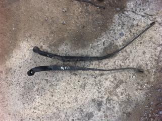 Держатель щетки стеклоочистителя (поводки дворников) Honda Inspire