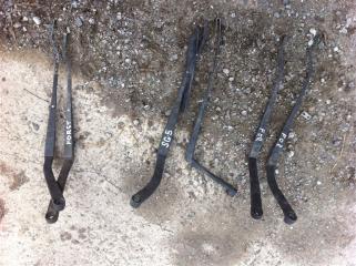 Держатель щетки стеклоочистителя (поводки дворников) Subaru Forester