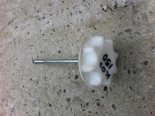 Болт крепления запасного колеса Toyota Corolla