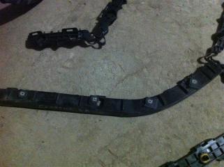 Фото запчасти крепление клипса бампера HYUNDAI Solaris 2011 Б/У запчасть Запчасть крепление клипса бампера HYUNDAI Solaris 2011