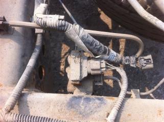 Электроклапан регулировки подвески Toyota Sequoia 2005