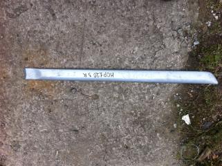 Молдинг накладка на дверь задний Toyota Corolla