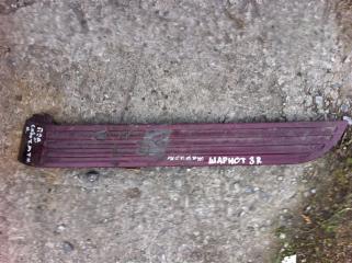 Молдинг накладка на дверь задний правый Mitsubishi Chariot Grandis