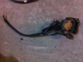 Датчик высоты дорожного просвета Toyota Land Cruiser Б/У Датчик высоты дорожного просвета Toyota Land Cruiser