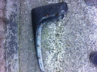 Брызговик Nissan PATROL Б/У Брызговик Nissan PATROL