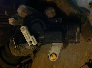 Замок лючка бензобака Toyota Aristo