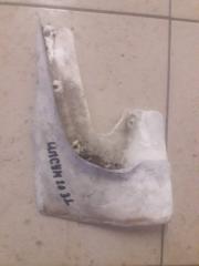 Брызговик задний Toyota Ipsum 2002 Б/У Брызговик задний Toyota Ipsum 2002