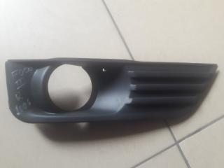 Решетка в бампер правая Ford Focus 2006 новая Решетка в бампер правая Ford Focus 2006