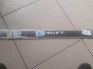 Накладка на дверь передняя Volkswagen Passat