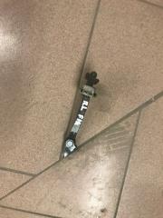 Запчасть ограничитель двери передний левый Honda Fit 2002