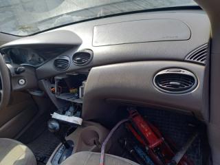 Подушка безопасности с торпедо Ford Focus 2004