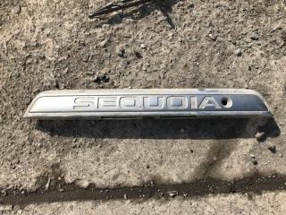 Рамка подсветки крепления номера накладка крышки багажника Toyota Sequoia 2010