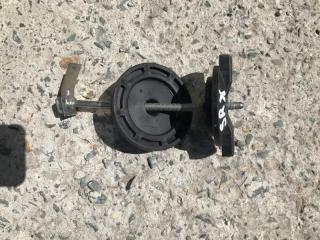 Запчасть болт крепления запасного колеса Cadillac SRX 2011