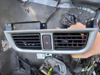 Дефлектор. Регулятор воздушного потока Subaru Impreza 2001 Б/У Дефлектор. Регулятор воздушного потока Subaru Impreza 2001