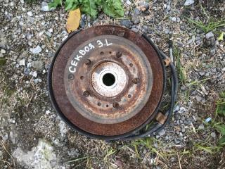 Ступица задняя Toyota Sequoia 2010