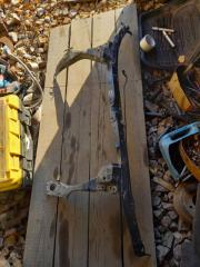 Рамка радиатора Mazda Familia 1997