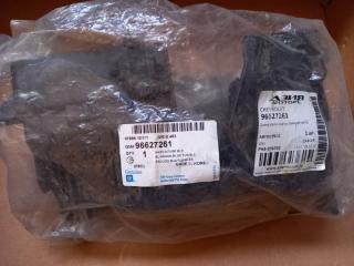 Запчасть корпус предохранителей Opel Antara 2010