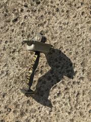 Ограничитель двери передний левый Nissan Teana 2006