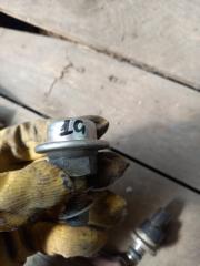 Регулятор давления топлива Toyota Mark II 1998 Б/У Регулятор давления топлива Toyota Mark II 1998