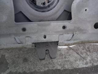 Замок багажника BMW 1-series 2004