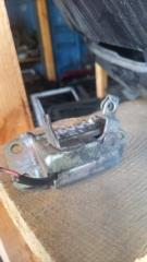 Замок крышки багажника Toyota Sprinter Carib 1992