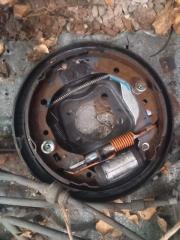 Тормозные колодки заднее Toyota Ipsum 2001