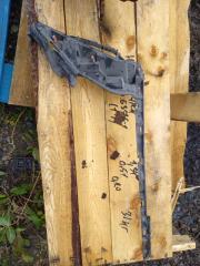 Кронштейн фары левый Toyota Land Cruiser Prado 2018