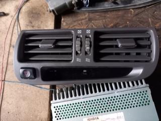 Дефлектор. Регулятор воздушного потока Toyota Aristo 1998 Б/У Дефлектор. Регулятор воздушного потока Toyota Aristo 1998