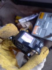 Датчик замедления Toyota Aristo 1998