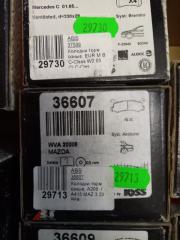 Тормозные колодки переднее Mazda 323 1992