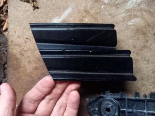 Заглушка буксировочного крюка Toyota Camry 2023