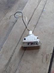 Поворотник в крыле Nissan Primera 2001