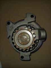 Водяная помпа Audi A6 1996