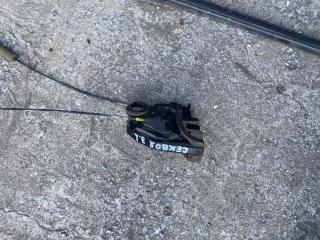 Замок двери задний левый Toyota Sequoia 2010