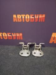 Запчасть петли на дверь ( крепление двери) передние левые Daewoo Nubira 1999