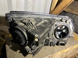 Фара левая Tiguan 5N1