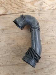 Запчасть патрубок воздушн.фильтра VOLKSWAGEN TOUAREG 2005