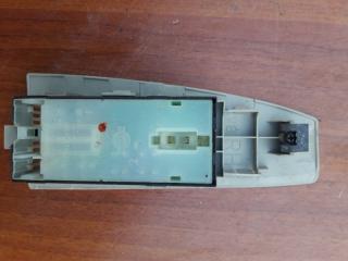 Кнопка стеклоподъемника задняя правая FX45 FX35 2004 S50 VK45DE