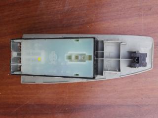 Кнопка стеклоподъемника задняя левая FX45 FX35 2004 S50 VK45DE