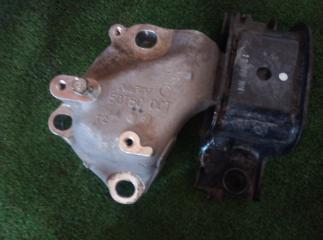 Запчасть подушка двигателя левая HONDA VEZEL 2014